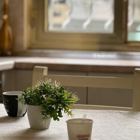 Alle'S M Shyri Studio Apartment Tirana Eksteriør billede