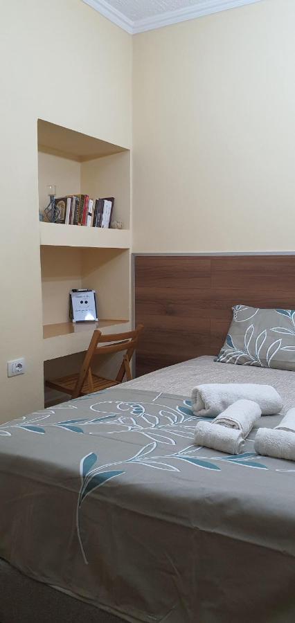Alle'S M Shyri Studio Apartment Tirana Eksteriør billede
